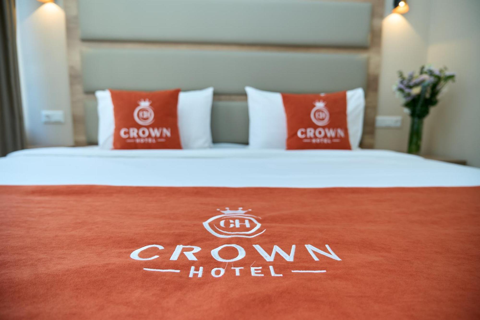 Crown Hotel Бішкек Екстер'єр фото